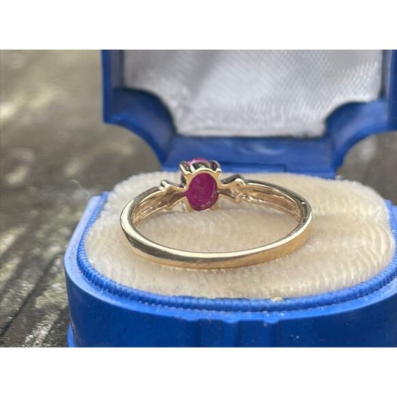 10k Yellow Gold Ring Signed Size 7 Ruby Signed WM Solitaire - Picture 7 of 8